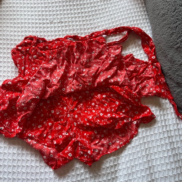 SOLD Red floral skort ❣️ - Picture 5 of 9